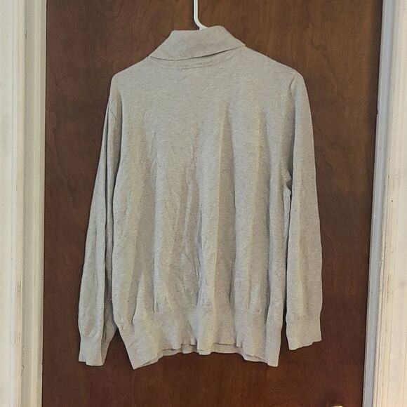 LANE BRYANT Ladie's/Women's Size 18/20 Grey Long Sleeved Turtleneck Sweater - Picture 3 of 4